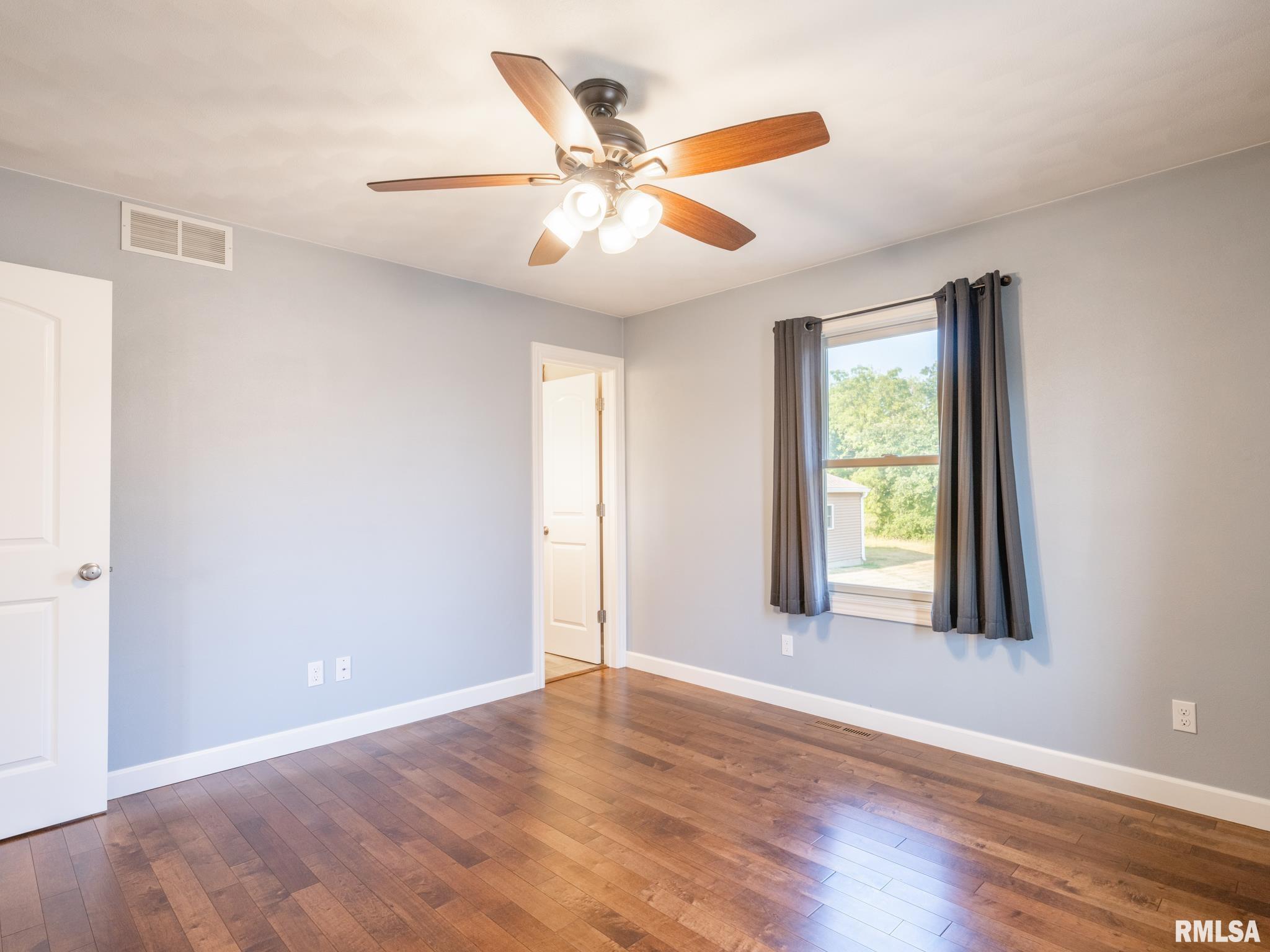 303 Locust Street Washington, IL 61571 - Photo 29 of 58 Gallery Image 29