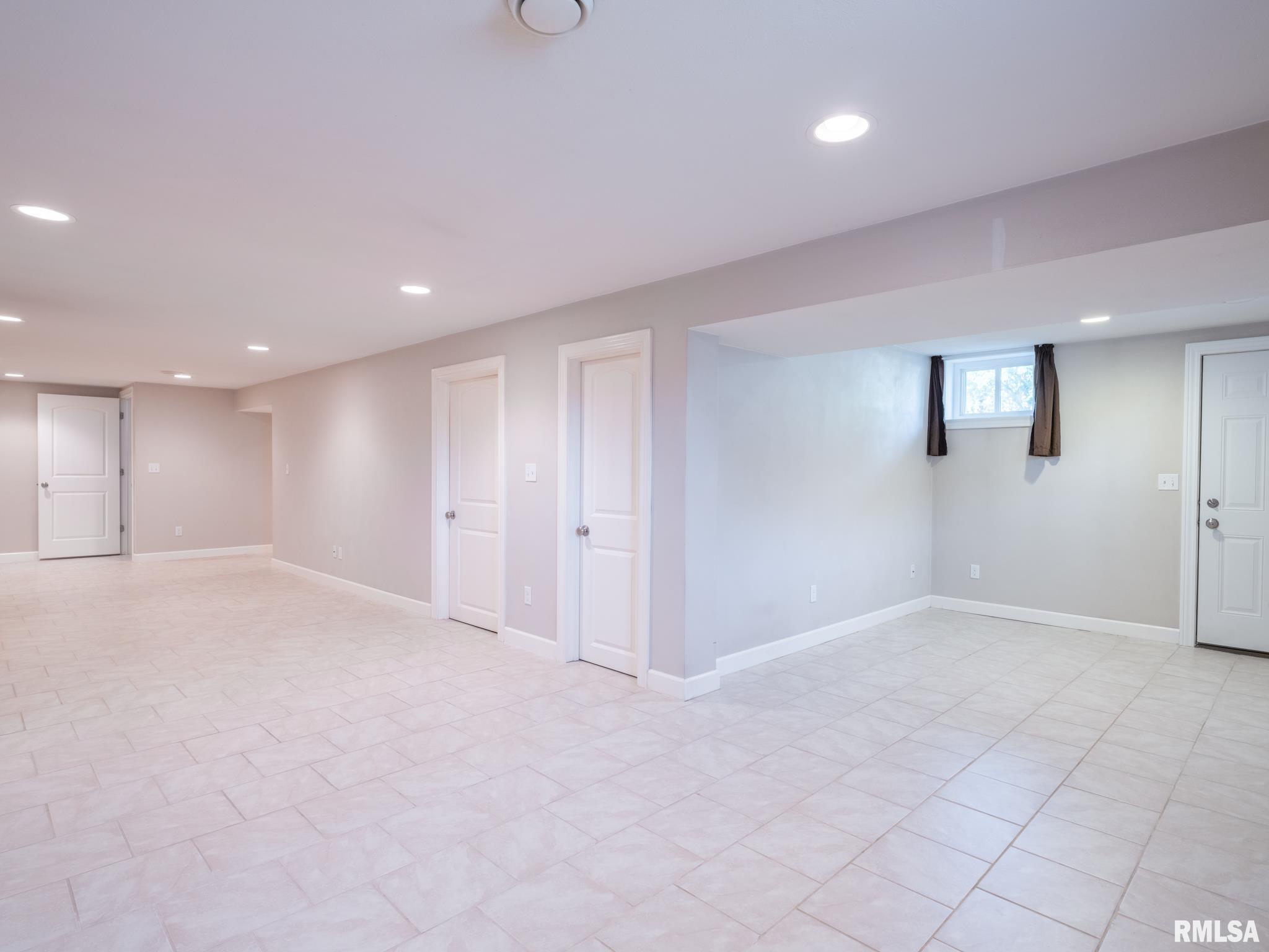 303 Locust Street Washington, IL 61571 - Photo 38 of 58 Gallery Image 38