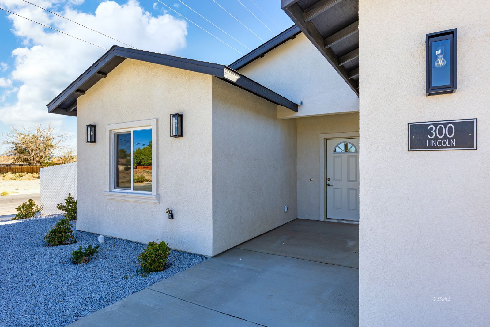 300 South Lincoln Street Ridgecrest, CA 93555 - Photo 5 of 36 Gallery Image 5