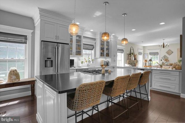 $650,000 | 24 Morgan Spring Drive, Morgantown, PA 19543