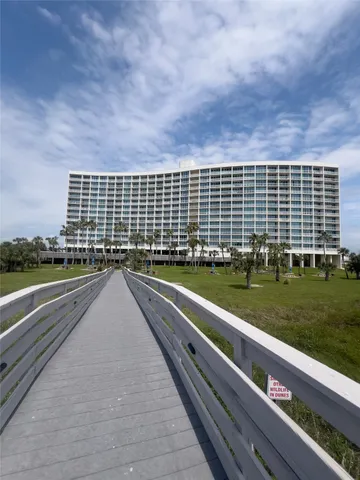 $1,000,000 | 1401 East Beach Drive, Unit 215, Galveston, TX 77550