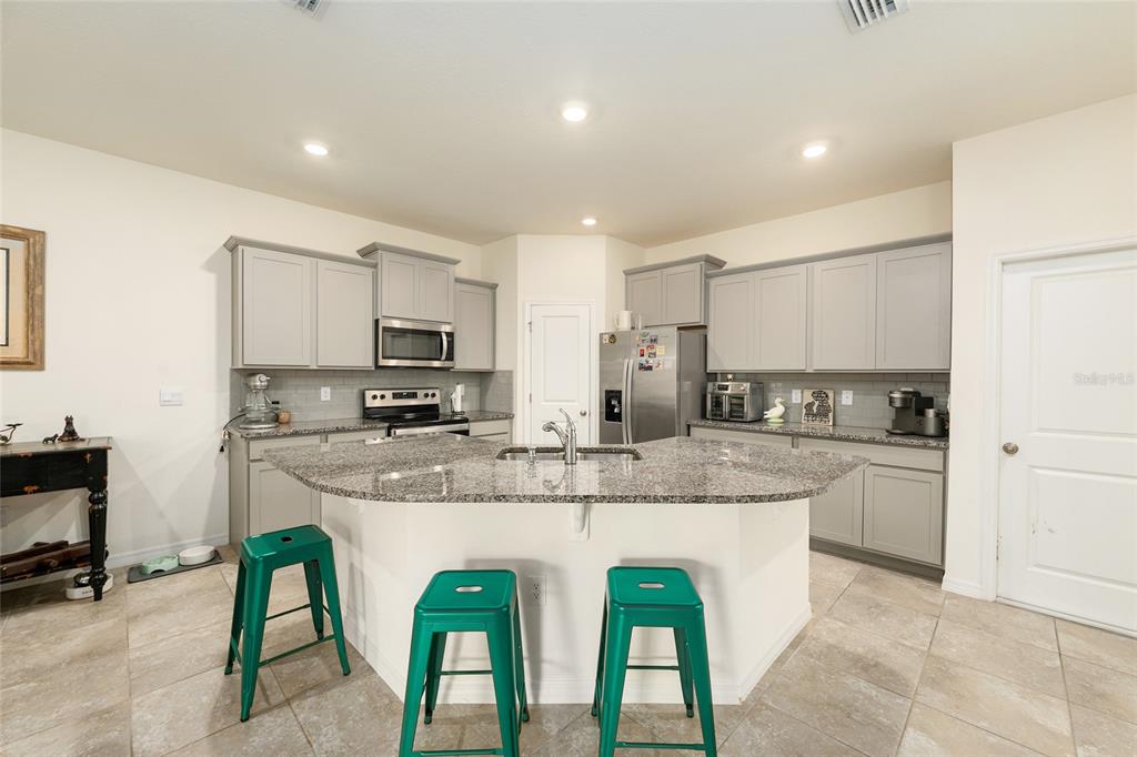 5391 Northwest 46th Lane Road Ocala, FL 34482 - Photo 14 of 37