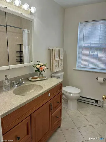 $3,200 | 1193 Hope Street, Unit 2, Stamford, CT 06907