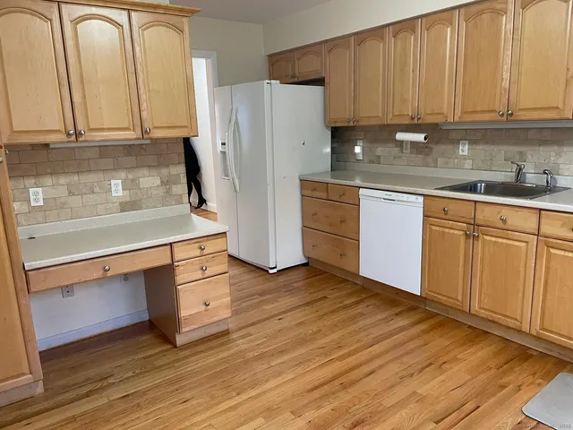 $3,200 | 1193 Hope Street, Unit 2, Stamford, CT 06907