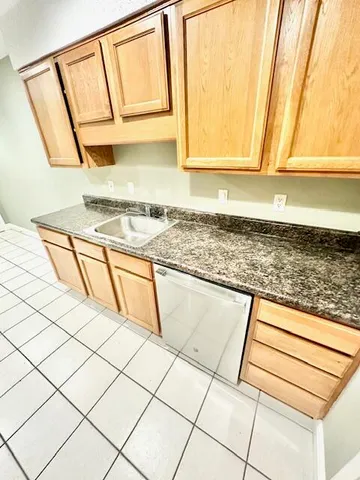 $1,800 | 310 Cedar Avenue North, Unit E, Niceville, FL 32578