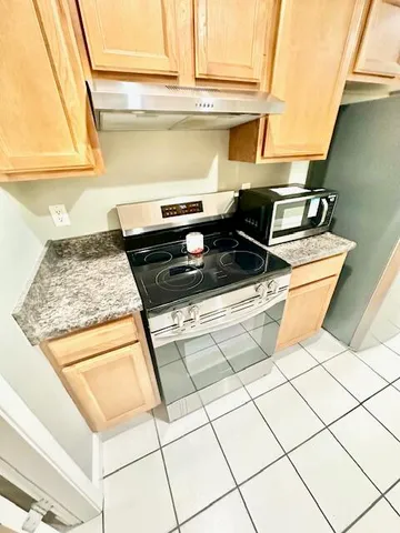 $1,800 | 310 Cedar Avenue North, Unit E, Niceville, FL 32578