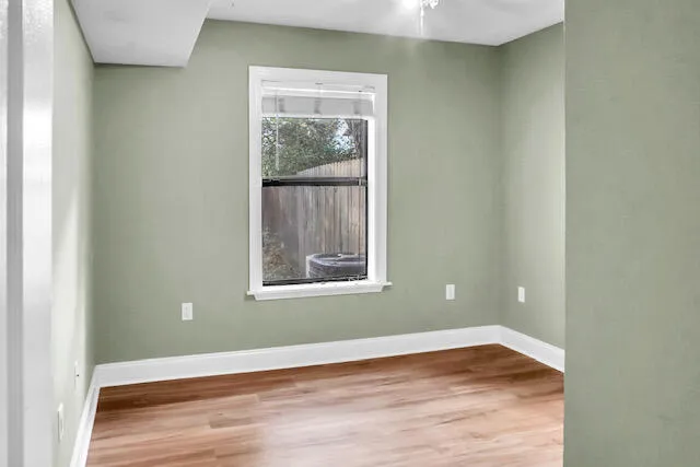 $1,800 | 310 Cedar Avenue North, Unit E, Niceville, FL 32578