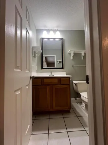 $1,800 | 310 Cedar Avenue North, Unit E, Niceville, FL 32578