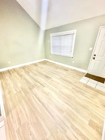 $1,800 | 310 Cedar Avenue North, Unit E, Niceville, FL 32578