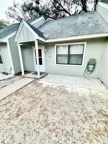 $1,800 | 310 Cedar Avenue North, Unit E, Niceville, FL 32578