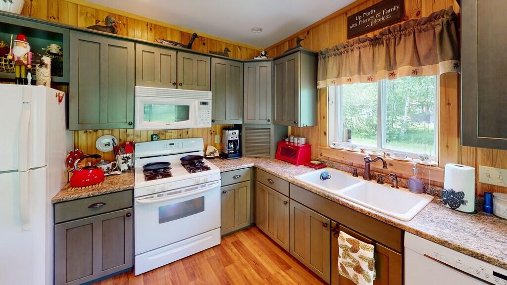 18 Middle Smith Pond Road Millinocket, ME 04462 - Photo 5 of 92 18-Middle-Rd-Smith-Pond-Kitchen (1)