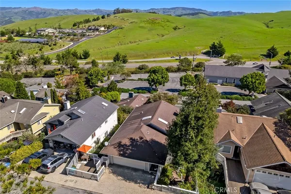 $879,000 | 2110 McCabe Drive, Cambria, CA 93428