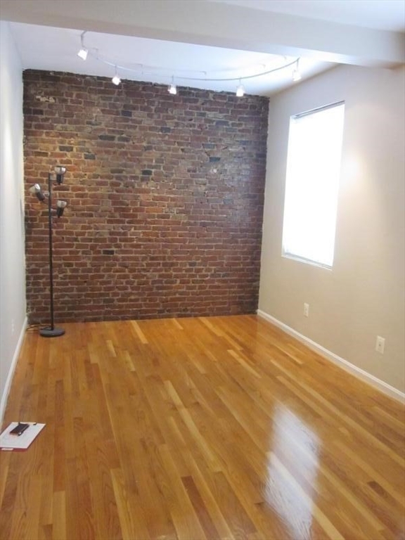 202 West 9th Street, Unit 2 Boston, MA 02127 - Photo 5 of 10