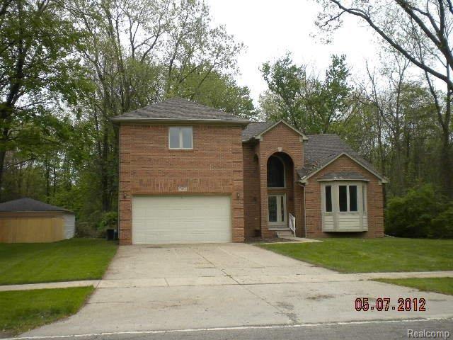 23626 Berg Road Southfield, MI 48033 - Photo 1 of 10 FRONT.jpg