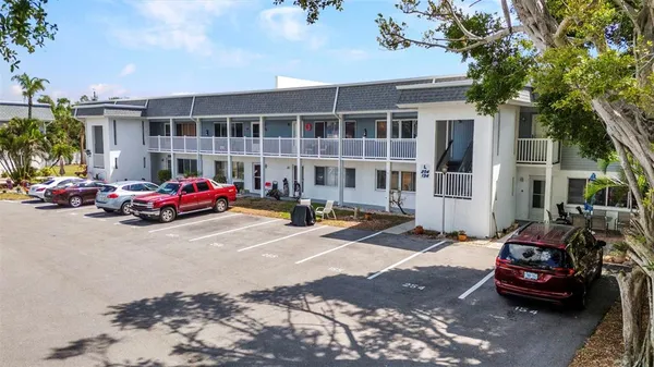 $100,000 | 22375 Edgewater Drive, Unit 255, Punta Gorda, FL 33980
