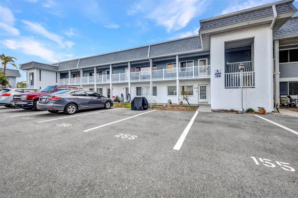 $100,000 | 22375 Edgewater Drive, Unit 255, Punta Gorda, FL 33980