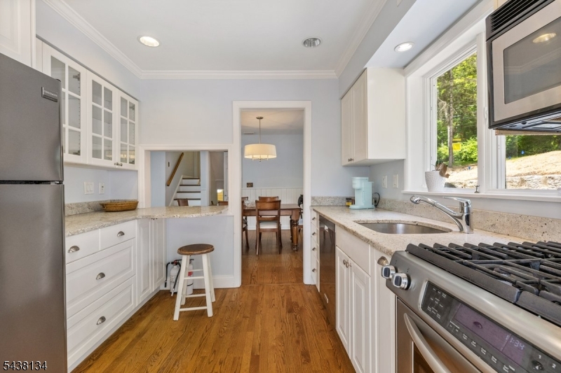 731 Long Hill Road Gillette, NJ 07933 - Photo 8 of 25