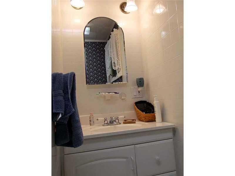 726 Ludlow Road Houlton, ME 04730 - Photo 28 of 35 Bathroom.