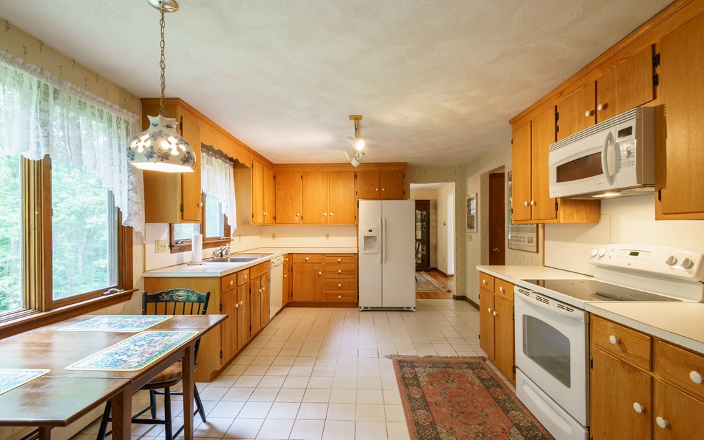 1 Running Ridge Road Manchester, MA 01944 - Photo 17 of 29 Gallery Image 17