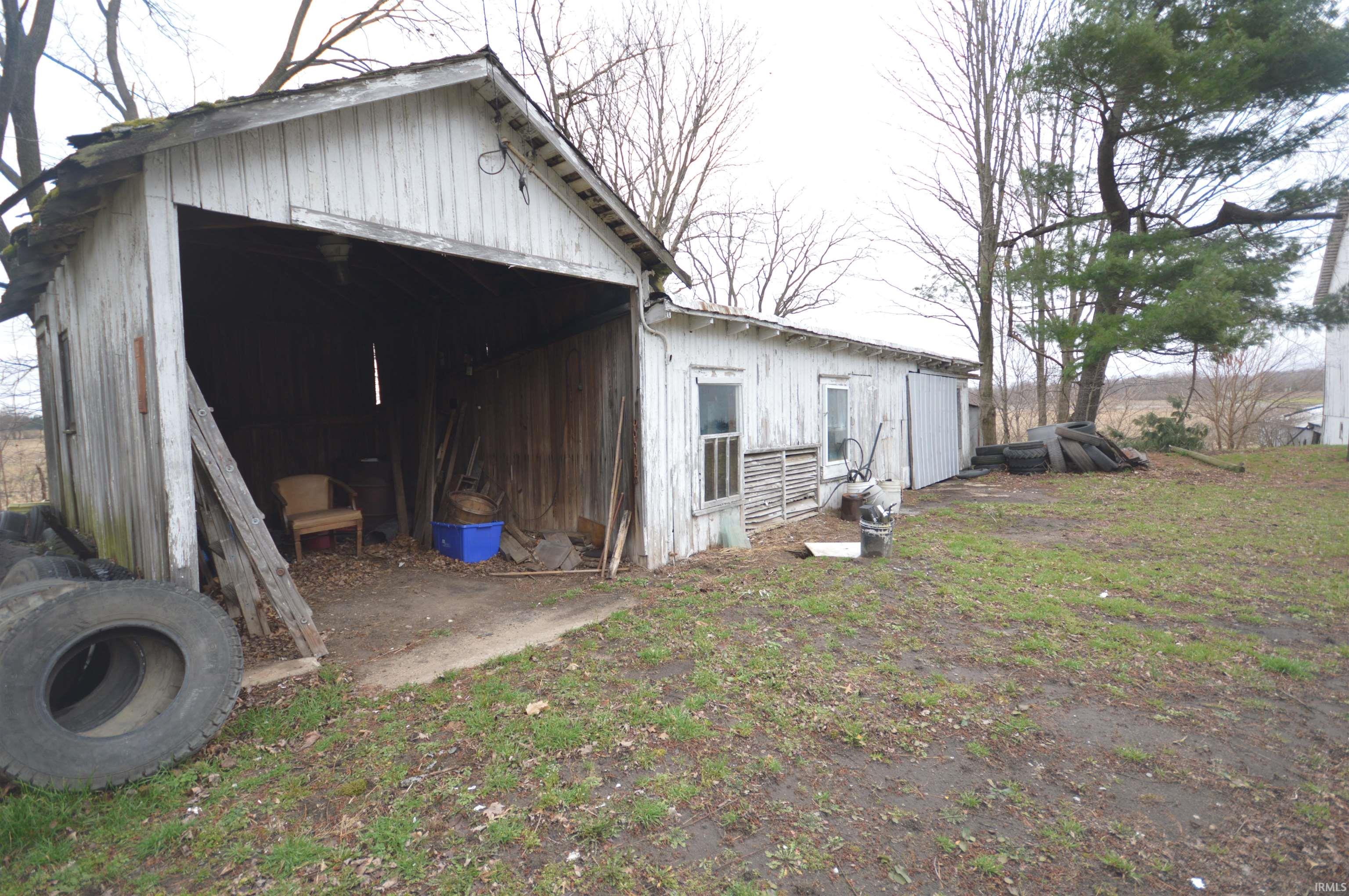 28489 Riley Road North Liberty, IN 46554 - Photo 4 of 15