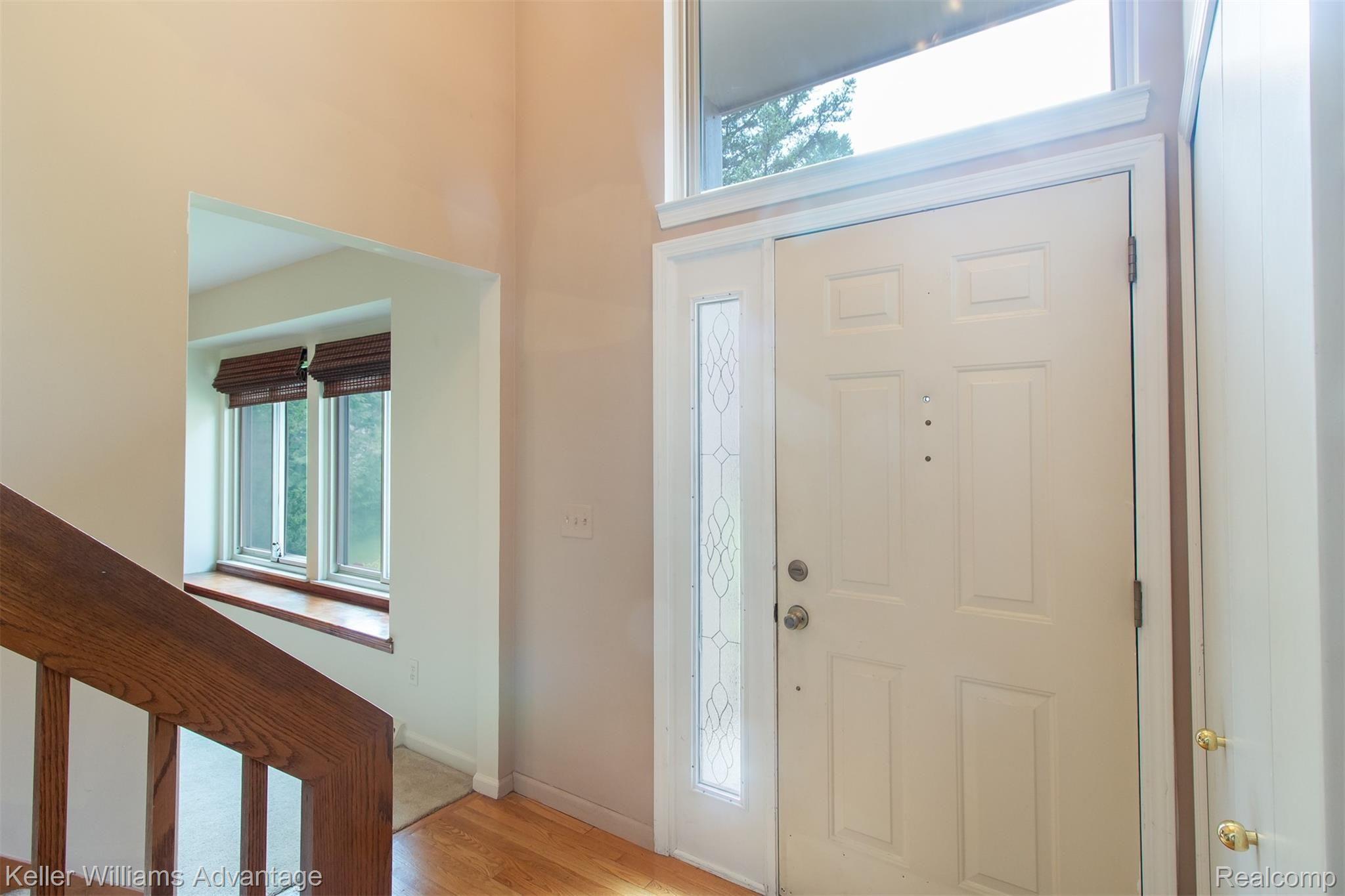 9232 Evee Road Clarkston, MI 48348 - Photo 4 of 46 EveeRd_9232_Entry_01.jpg