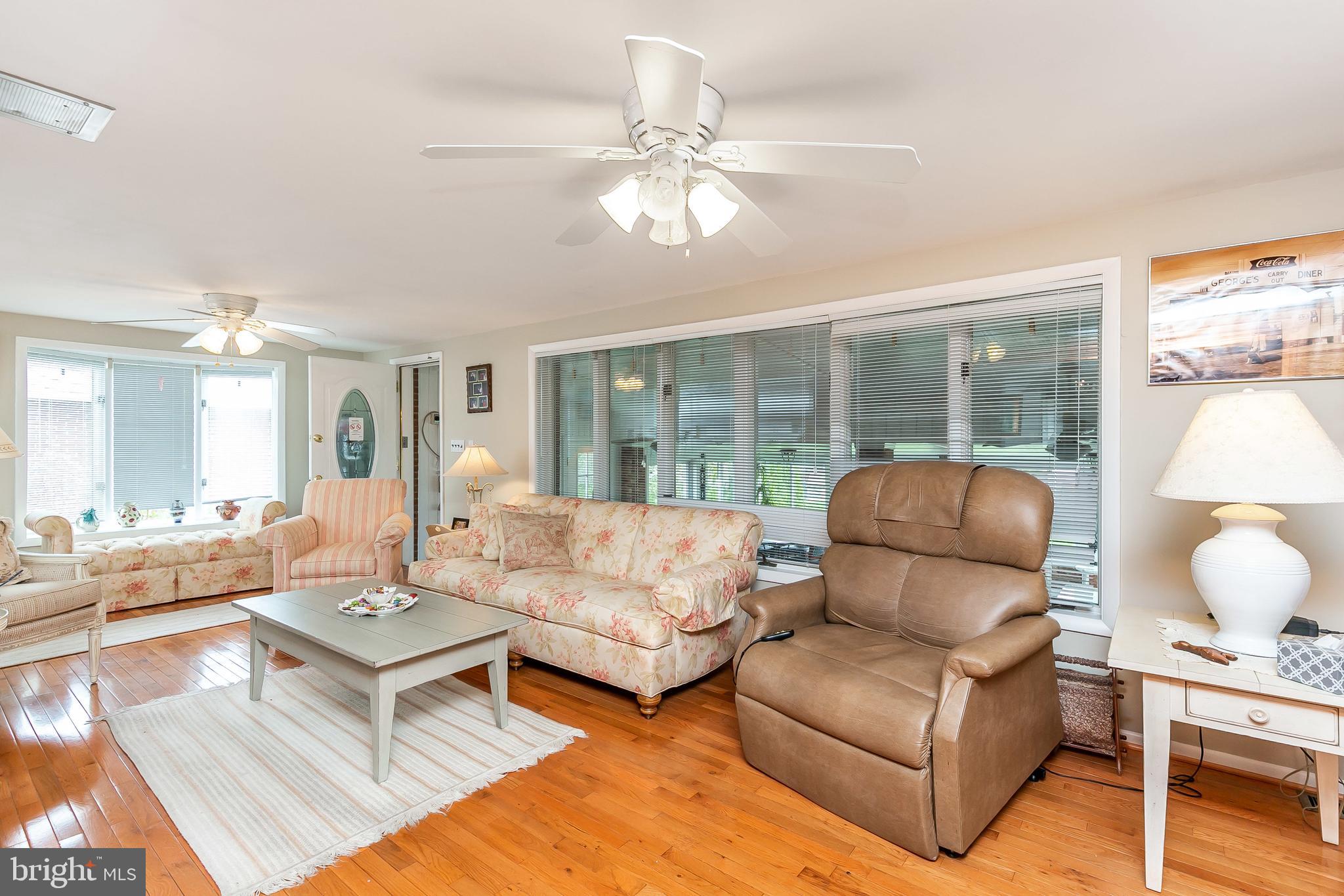9217 Cornflower Road Baltimore, MD 21236 - Photo 8 of 37