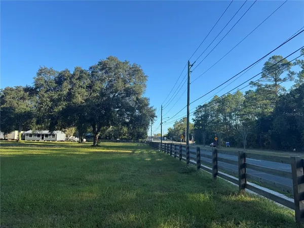 $350,000 | 301 Northeast US Highway 301, Waldo, FL 32694