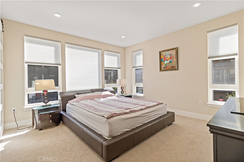 45009 Challenge Common, Unit 200 Fremont, CA 94538 - Photo 14 of 27 a bed room with a bed and a table