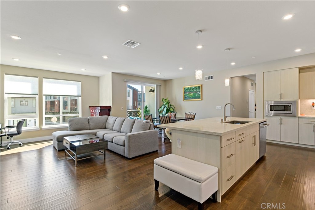 45009 Challenge Common, Unit 200 Fremont, CA 94538 - Photo 5 of 27 a living room with furniture and a large window