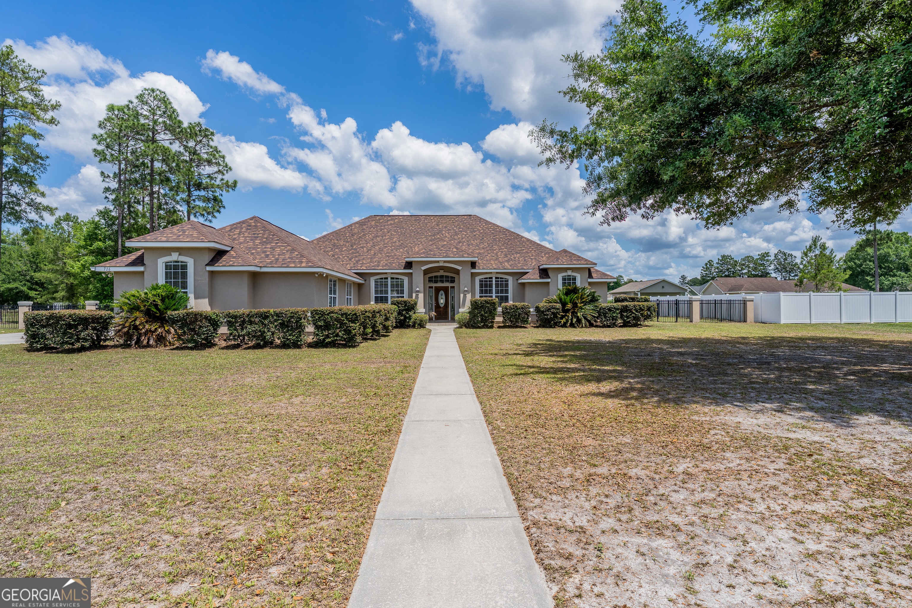 716 Stonewall Jackson Place Waycross, GA 31503 - Photo 1 of 46