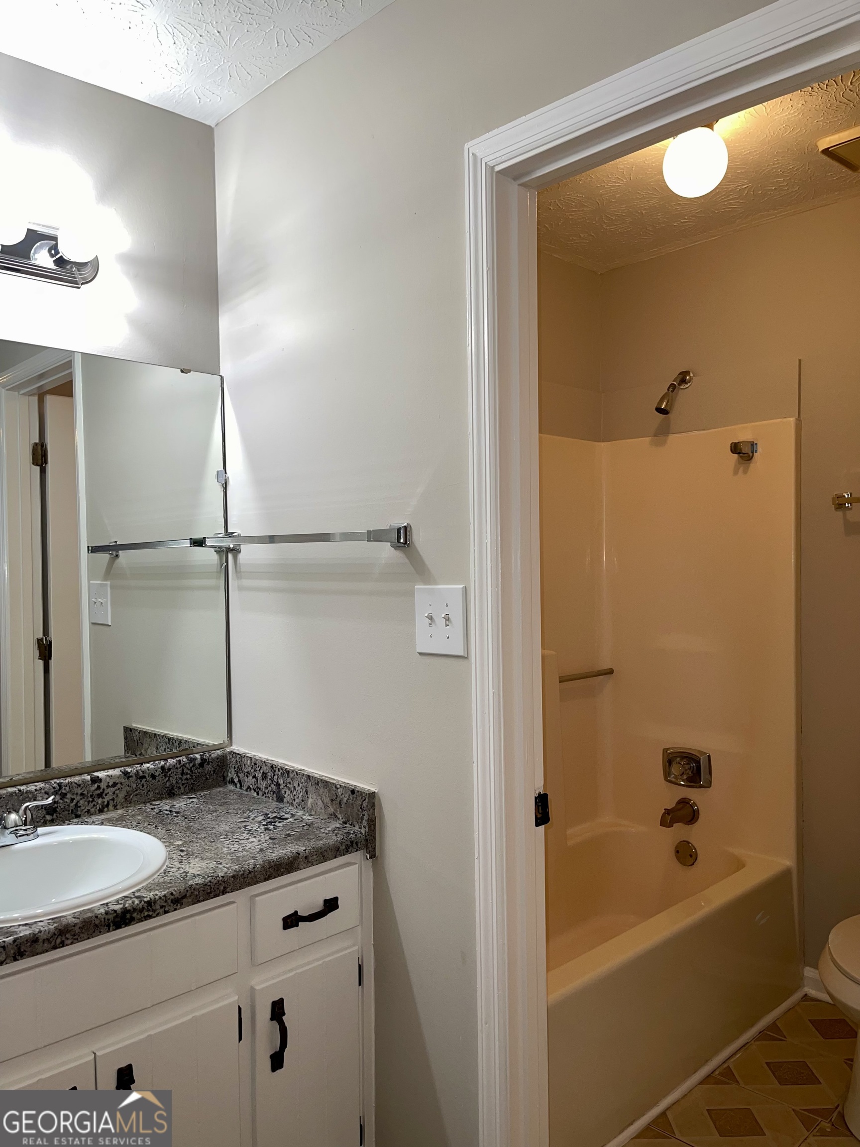 5882 Sheldon Court Atlanta, GA 30349 - Photo 12 of 16