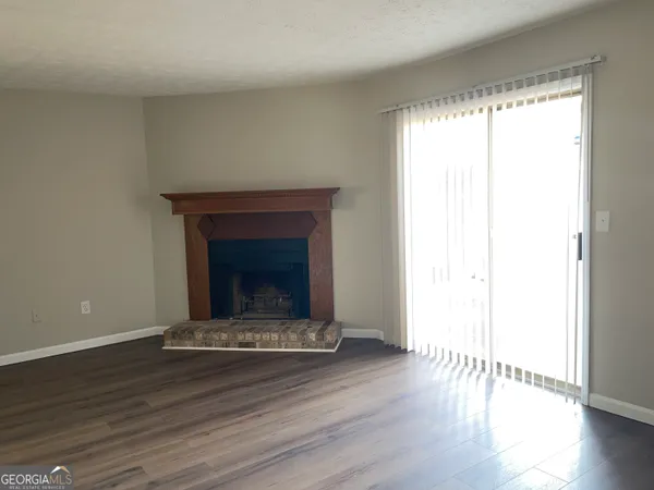 $1,195 | 5882 Sheldon Court, Atlanta, GA 30349