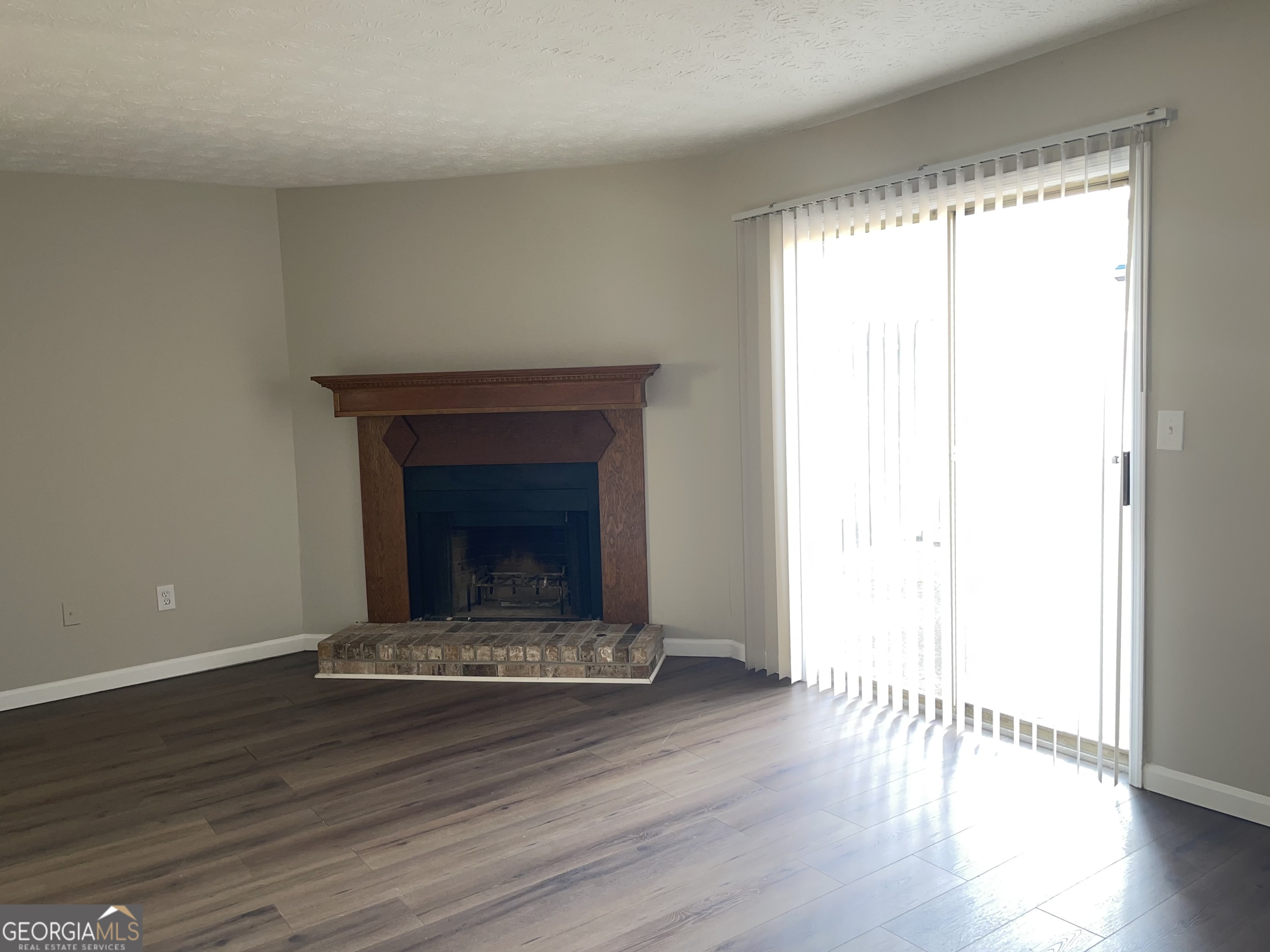 5882 Sheldon Court Atlanta, GA 30349 - Photo 6 of 16