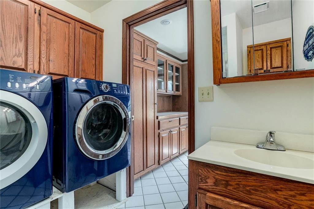15016 246th Street Lawrence, KS 66044 - Photo 13 of 60