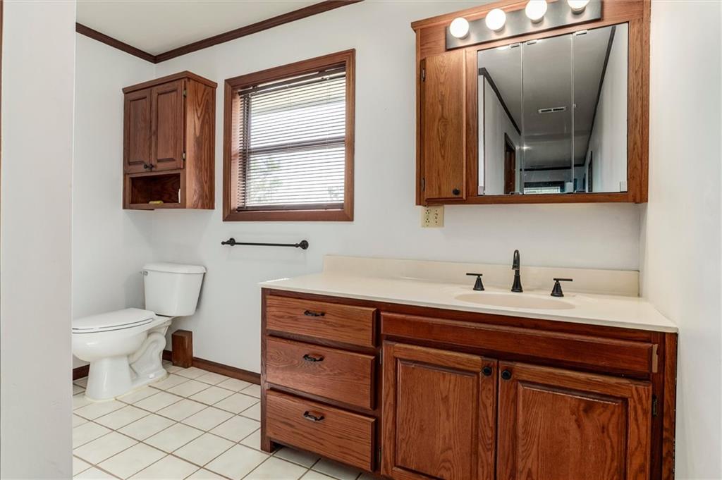 15016 246th Street Lawrence, KS 66044 - Photo 19 of 60