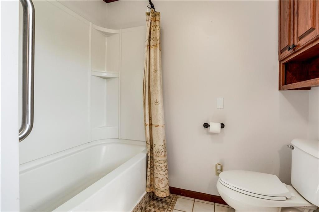 15016 246th Street Lawrence, KS 66044 - Photo 20 of 60