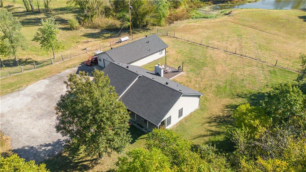 15016 246th Street Lawrence, KS 66044 - Photo 40 of 60