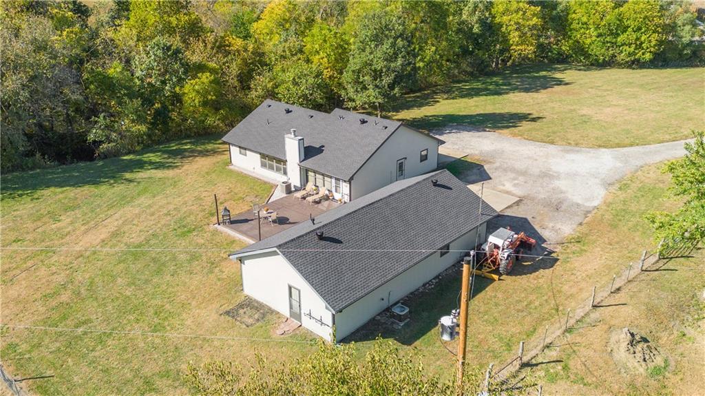 15016 246th Street Lawrence, KS 66044 - Photo 45 of 60
