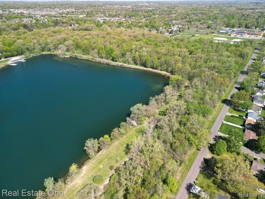 3605 Culbertson Avenue Rochester Hills, MI 48307 - Photo 27 of 29