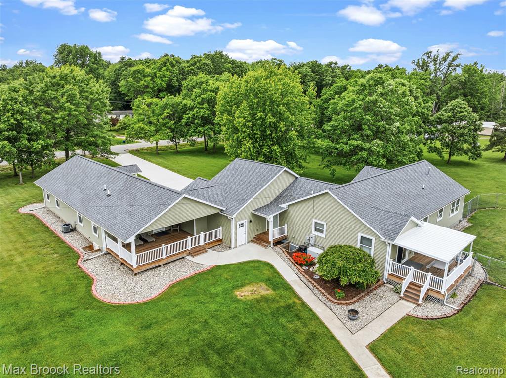 2566 North 5 Mile Road Midland, MI 48642 - Photo 2 of 60