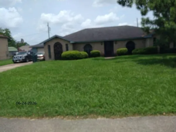 $129,900 | 2230 West Highland Drive, Beaumont, TX 77705