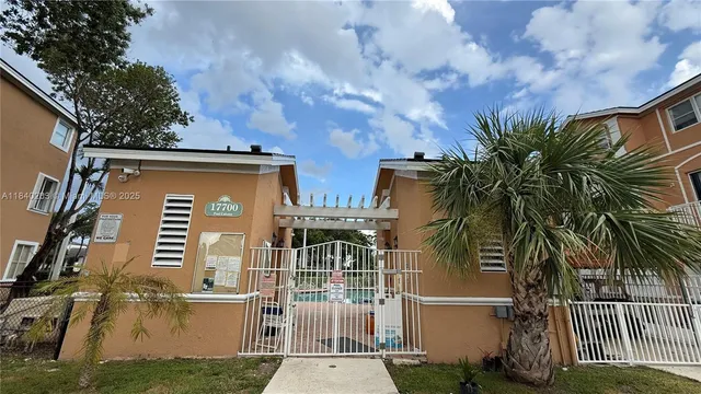 $329,000 | 17720 Northwest 73rd Avenue, Unit 105, Hialeah, FL 33015
