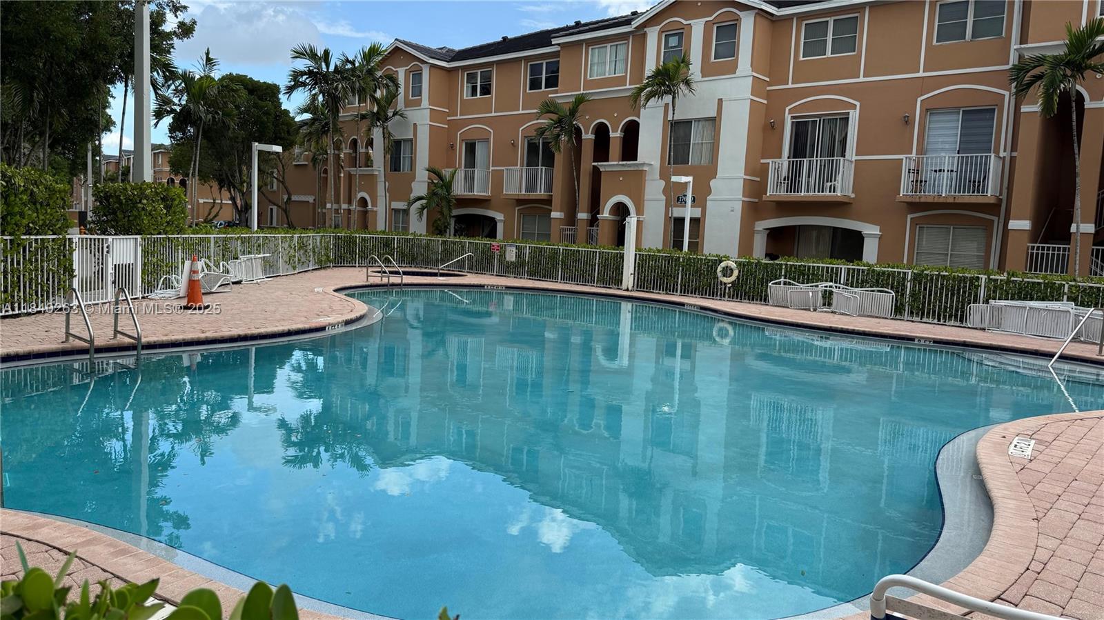 17720 Northwest 73rd Avenue, Unit 105 Hialeah, FL 33015 - Photo 25 of 27