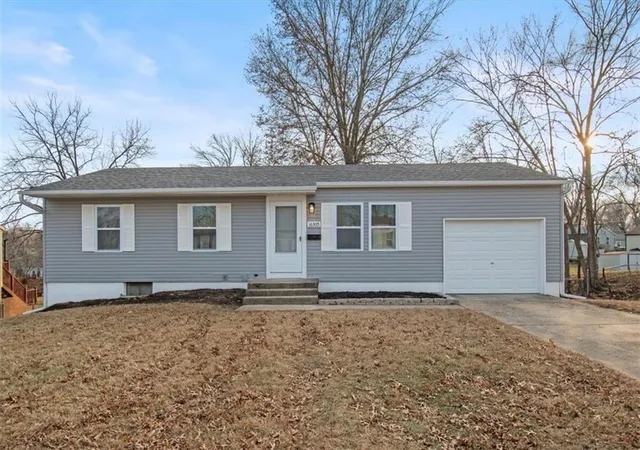$199,900 | 16305 East 16 Street South, Independence, MO 64050