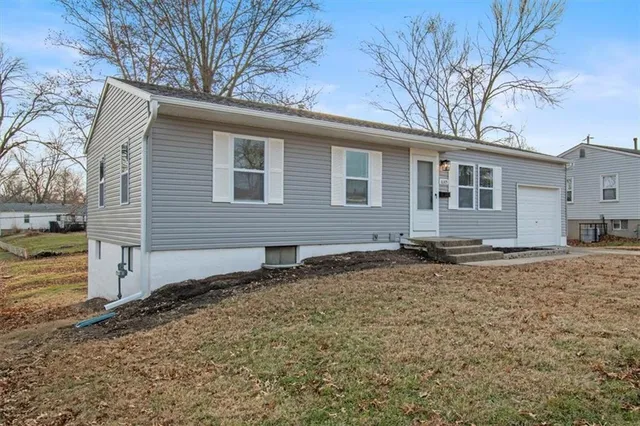 $199,900 | 16305 East 16 Street South, Independence, MO 64050