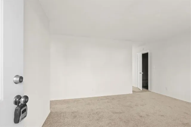 $199,900 | 16305 East 16 Street South, Independence, MO 64050