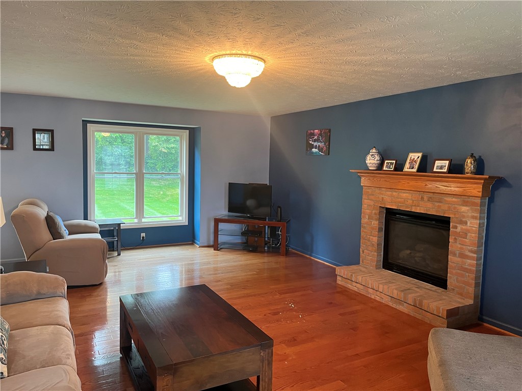 992 Pondbrook Point Webster, NY 14580 - Photo 15 of 33