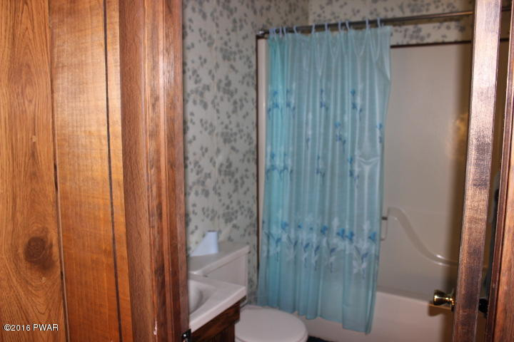 2301 Brookfield Road Lake Ariel, PA 18436 - Photo 14 of 37