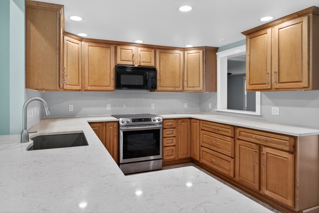 166 Ayrault Road Perinton, NY 14450 - Photo 14 of 49