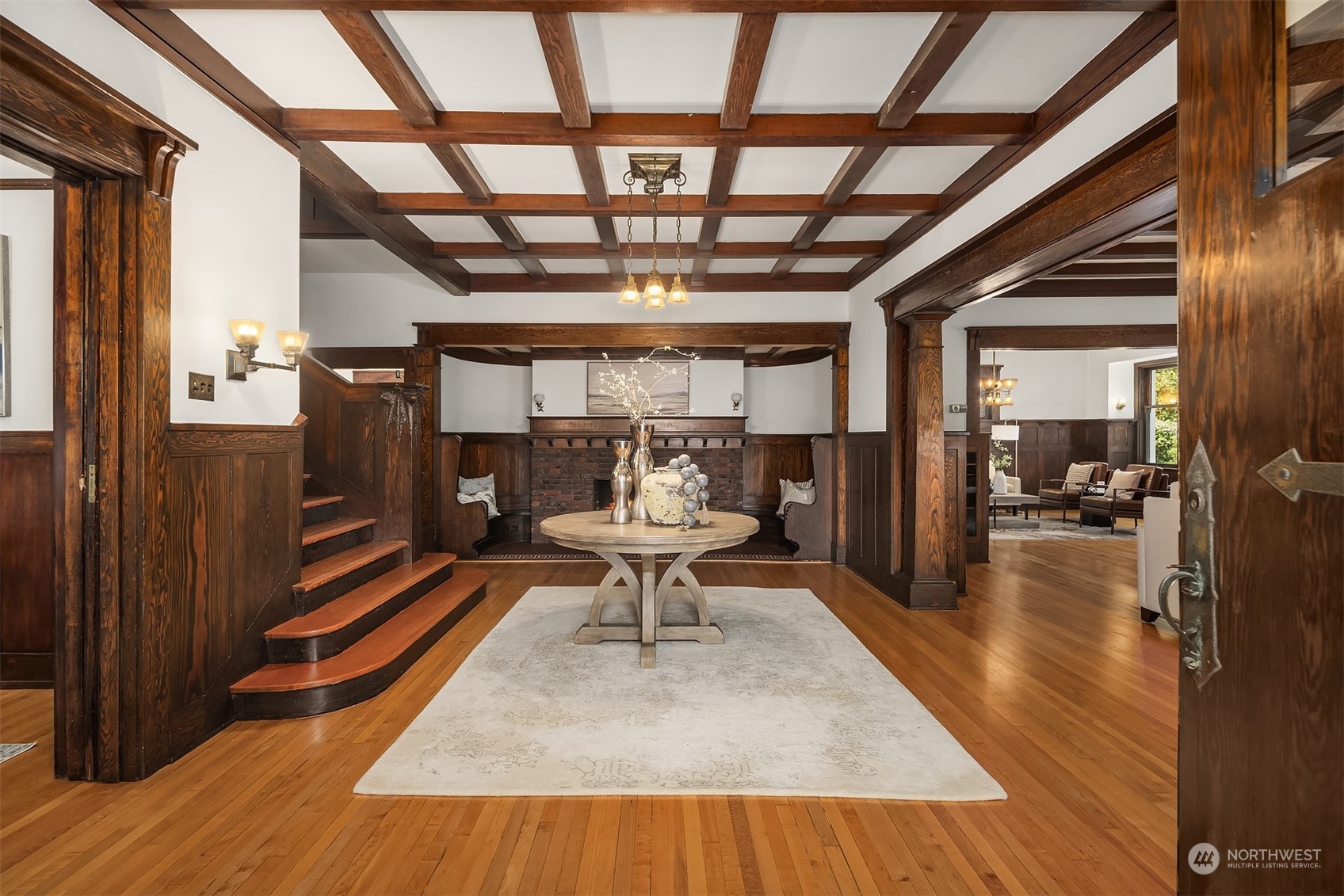 170 Prospect Street Seattle, WA 98109 - Photo 2 of 17 Gallery Image 2